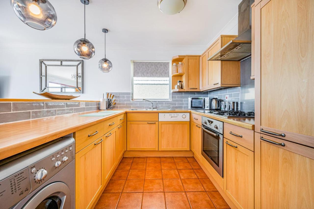 Pebble Paradise Beachfront Family Getaway Pevensey Buitenkant foto