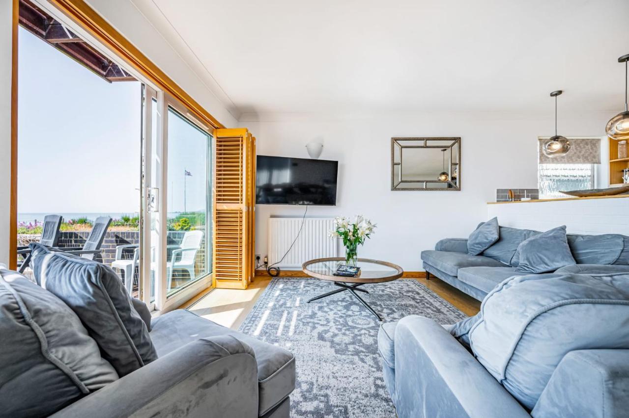 Pebble Paradise Beachfront Family Getaway Pevensey Buitenkant foto